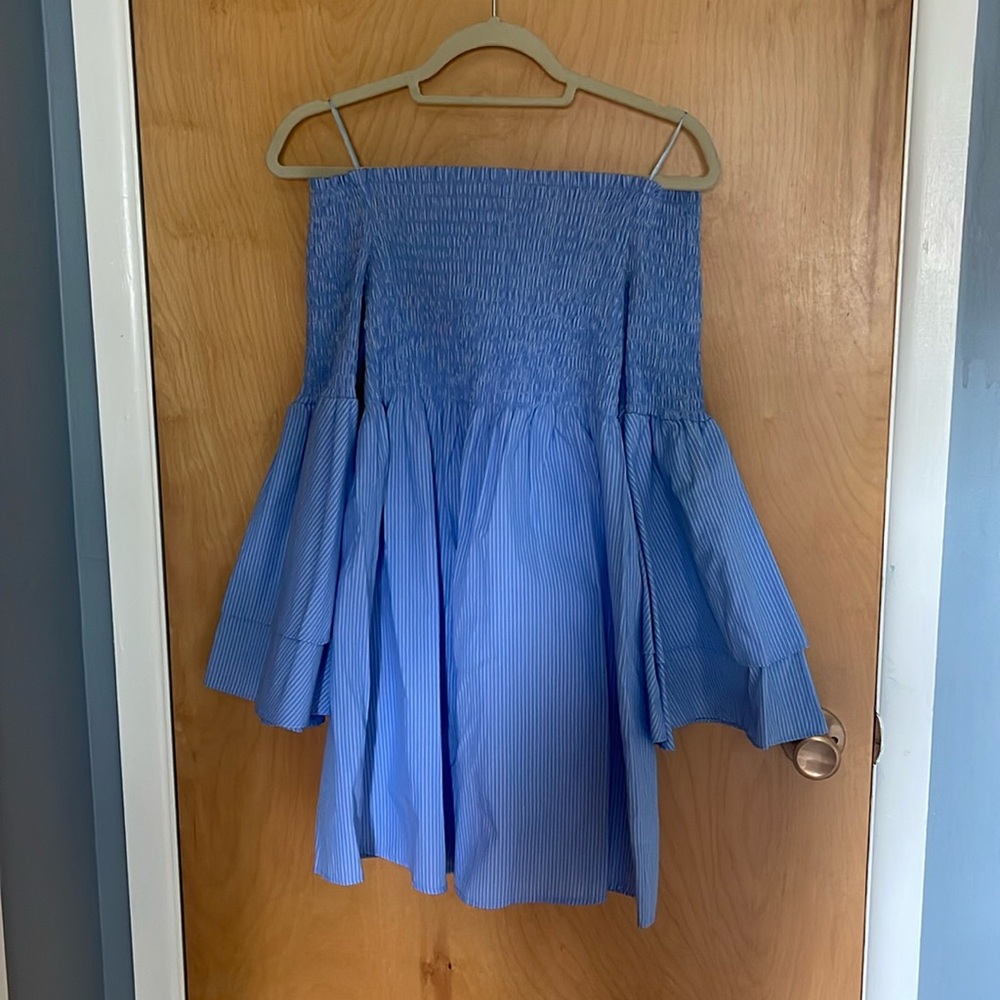Off the shoulder Chelsea28 dress size small